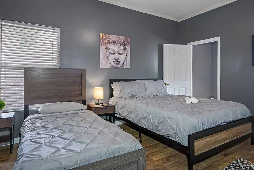 度假居 Wonderful 3 Bed 2 Bath House In Heart Of Ybor City 坦帕