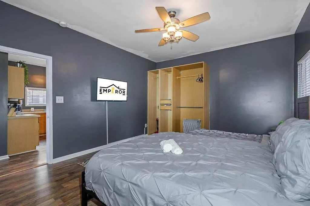 Wonderful 3 Bed 2 Bath House In Heart Of Ybor City 坦帕 度假居