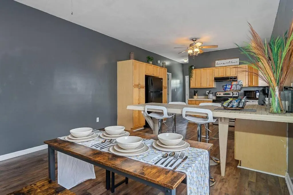 Wonderful 3 Bed 2 Bath House In Heart Of Ybor City 坦帕 度假居